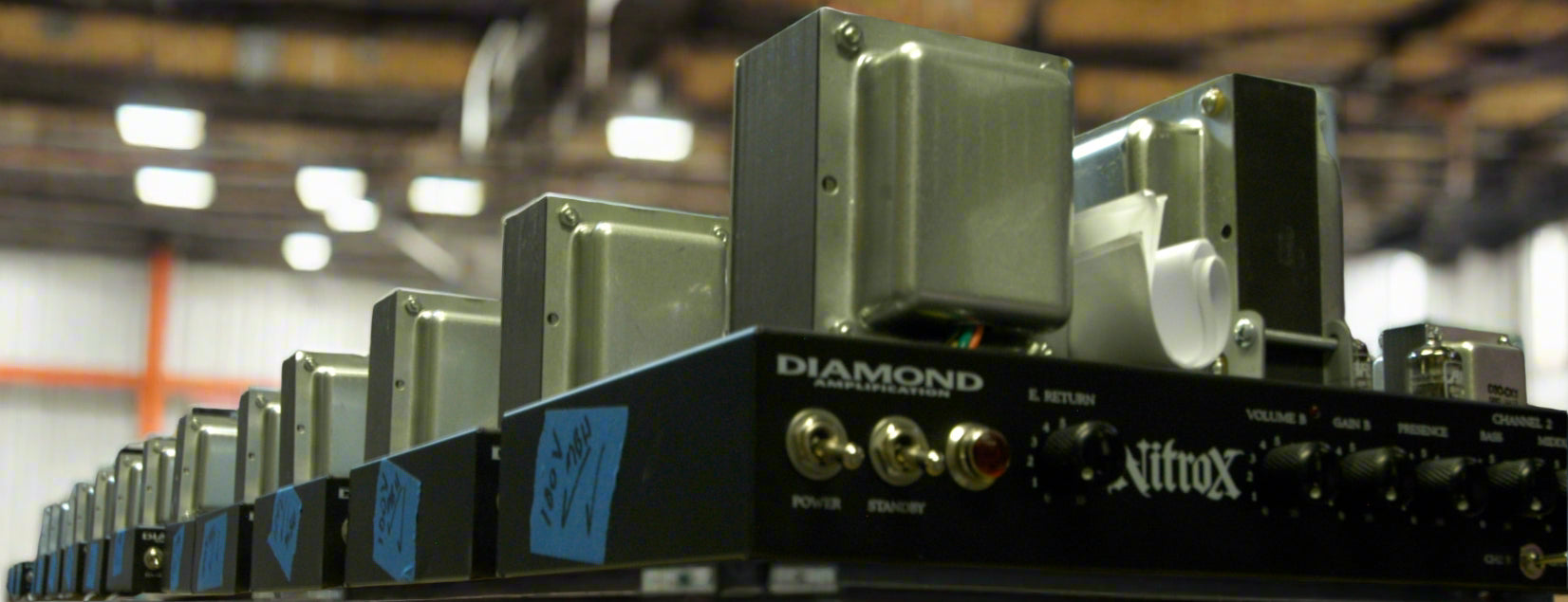 Diamond Custom Cab - Black Metal Grille – Diamond Guitars